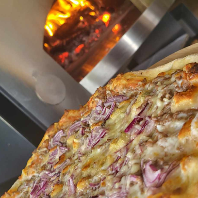 Pizza de Autour d'une pizz' 🍕 à Geneuille