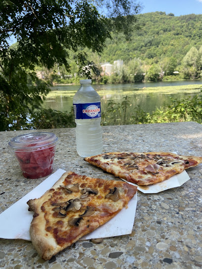 Pizza de Pizza en cavale à Beure